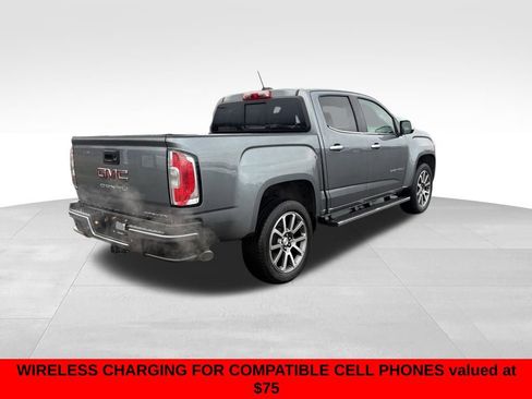 Used 2022 GMC Canyon Denali image 5