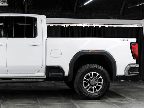 Used 2022 GMC Sierra 2500 SLE w/ SLE Convenience Package image 17