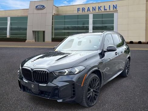 Used 2026 BMW X5 xDrive40i w/ M Sport Package AWD/4WD image 3