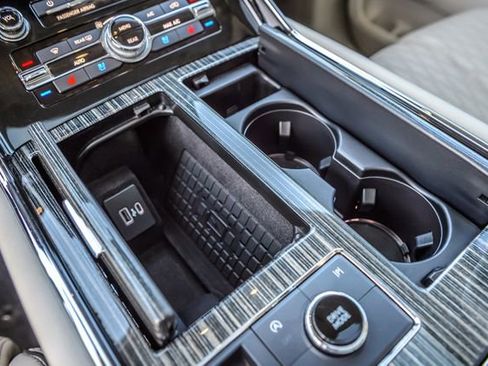 Used 2022 Lincoln Navigator L Black Label image 33