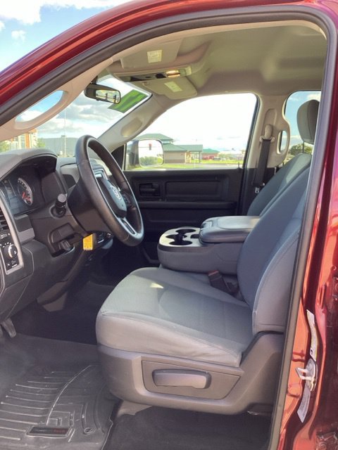 Used 2017 RAM 1500 Express AWD/4WD image 9