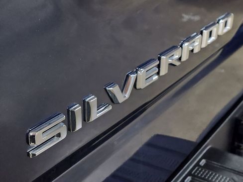 Used 2023 Chevrolet Silverado 1500 High Country w/ High Country Premium Package AWD/4WD image 21