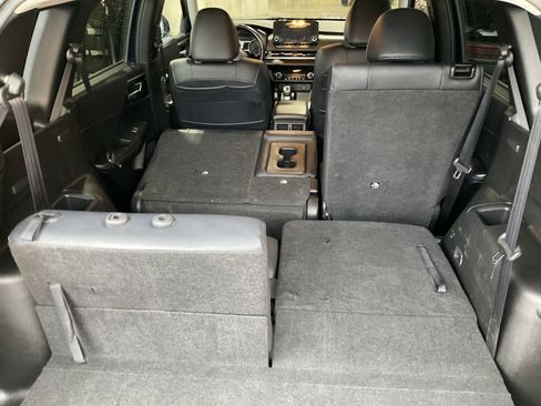 Used 2024 Mitsubishi Outlander SE Black Edition image 45