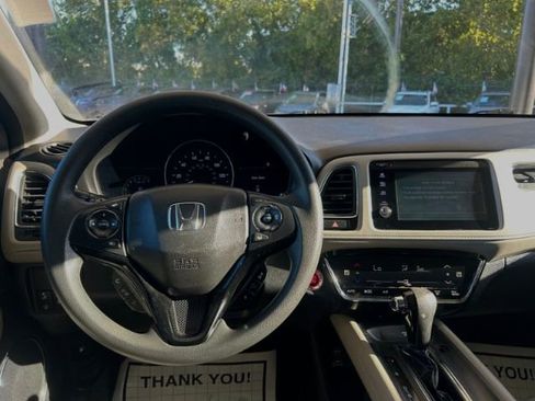 Used 2020 Honda HR-V EX image 11