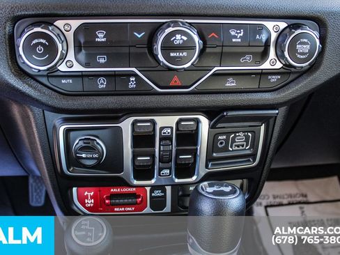 Used 2025 Jeep Wrangler Unlimited Sport AWD/4WD image 28