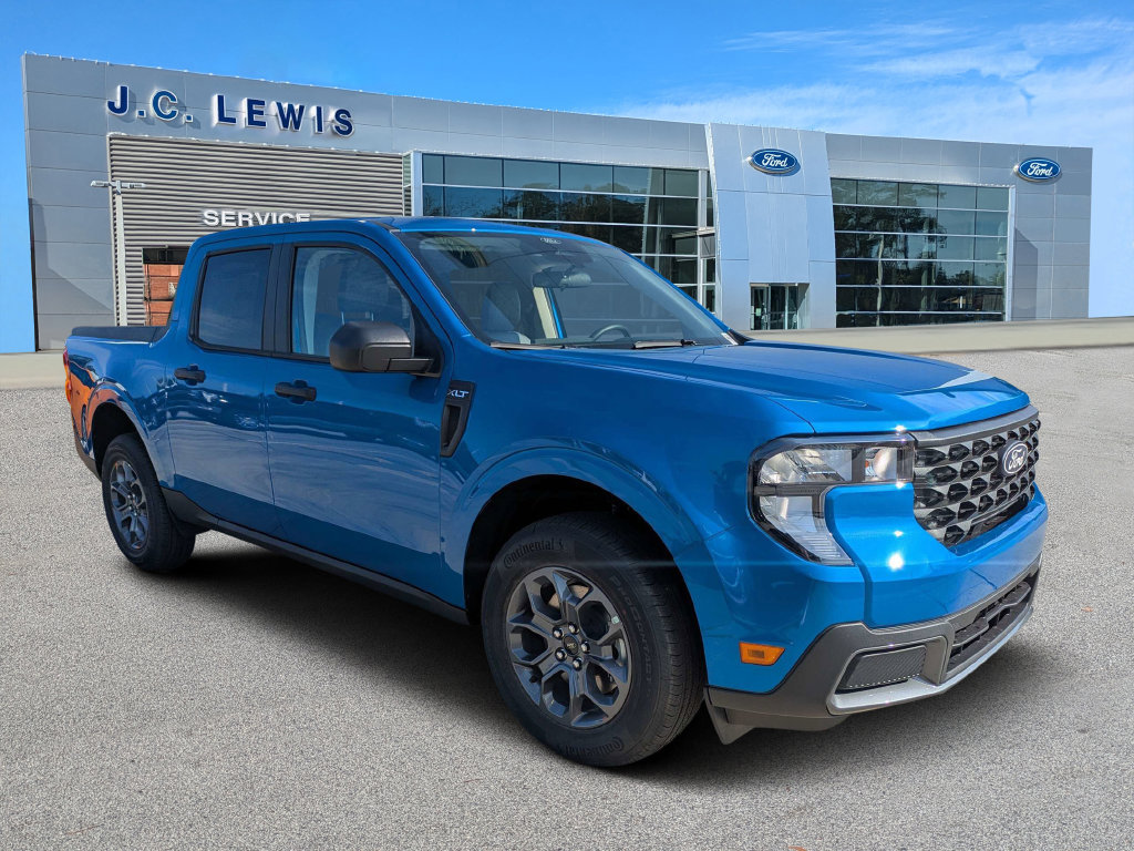 New 2026 Ford Maverick XLT FWD 360° Tour