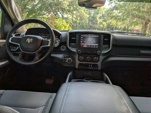 Used 2020 RAM 1500 Big Horn AWD/4WD image 14