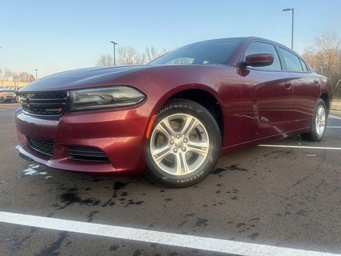 Used 2020 Dodge Charger SXT w/ Leather Interior Group image 8