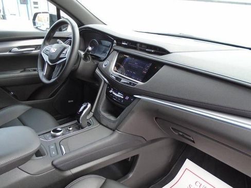 Used 2024 Cadillac XT5 Luxury w/ LPO, Floor Liner Package AWD/4WD image 23