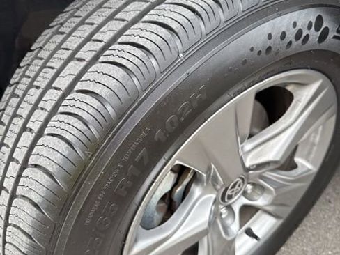 Used 2024 Toyota RAV4 XLE image 7