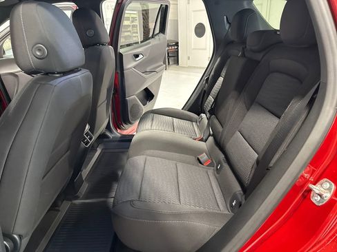 New 2026 Chevrolet Equinox LT w/ LPO, Floor Liner Package FWD image 39