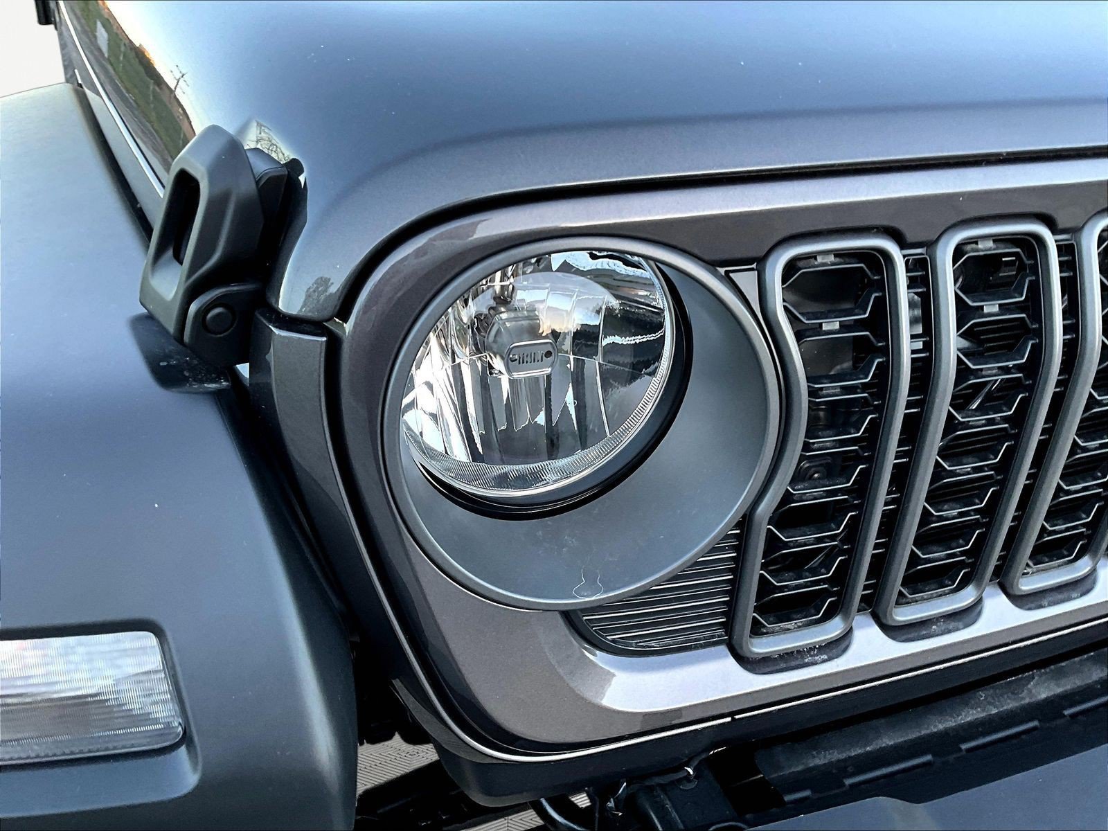 New 2027 Jeep Gladiator Sport AWD/4WD image 8