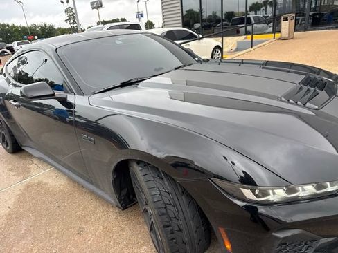 Used 2024 Ford Mustang GT Premium RWD image 4