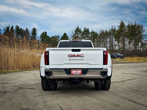 New 2026 GMC Sierra 3500 Pro AWD/4WD image 4
