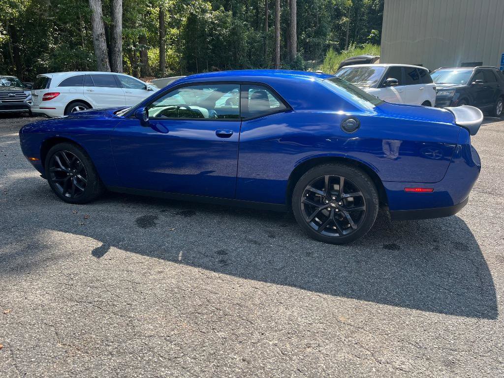 Used 2020 Dodge Challenger SXT w/ Blacktop Package RWD image 13