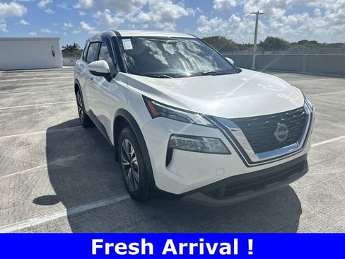 Used 2023 Nissan Rogue SV image 32