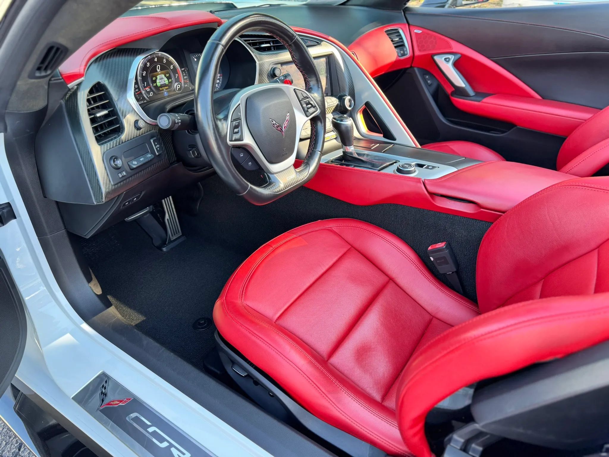 Used 2017 Chevrolet Corvette Z06 RWD image 8