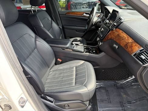 Used 2019 Mercedes-Benz GLS 450 4MATIC image 13