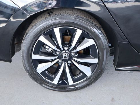 Used 2023 Honda Civic EX image 5