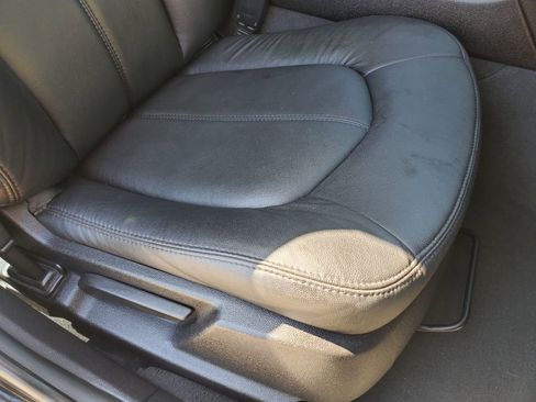 Used 2011 Cadillac CTS Sedan RWD image 38
