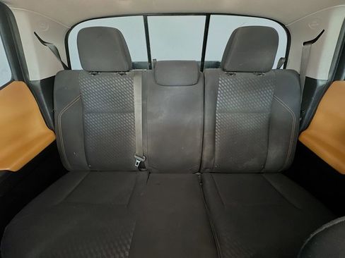 Used 2020 Toyota Tacoma SR5 RWD image 13