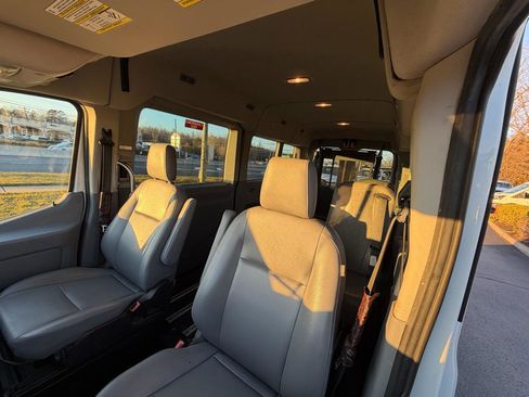 Used 2017 Ford Transit 350 XL RWD image 16