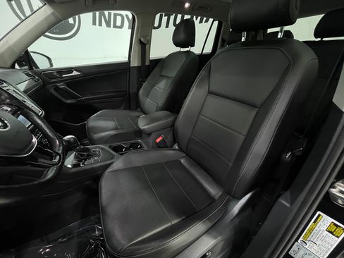 Used 2018 Volkswagen Tiguan SEL image 14
