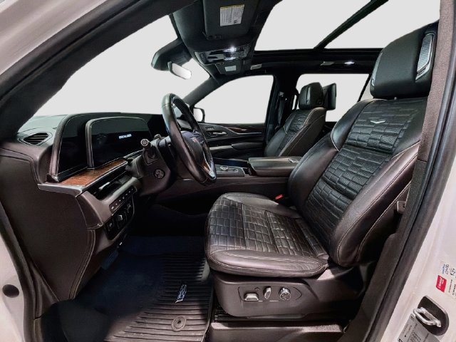 Used 2021 Cadillac Escalade ESV Sport Platinum AWD/4WD image 19
