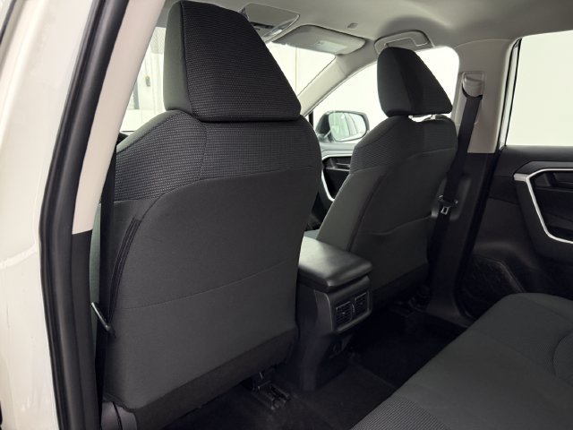 Used 2025 Toyota RAV4 LE FWD image 30