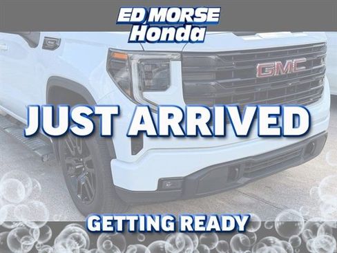 Used 2024 GMC Sierra 1500 Elevation RWD image 7