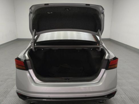 Used 2020 Nissan Altima 2.5 SR FWD image 29