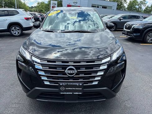 Certified 2026 Nissan Rogue SV AWD/4WD image 2