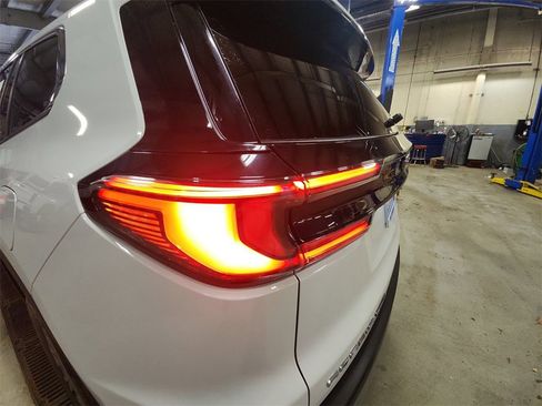 Certified 2025 GMC Acadia Elevation image 30