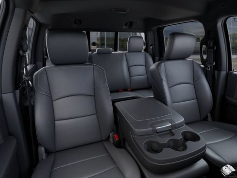 New 2026 RAM 2500 Tradesman AWD/4WD image 19
