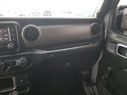 Used 2020 Jeep Wrangler Unlimited Sport image 24