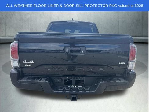 Used 2020 Toyota Tacoma Limited AWD/4WD image 6
