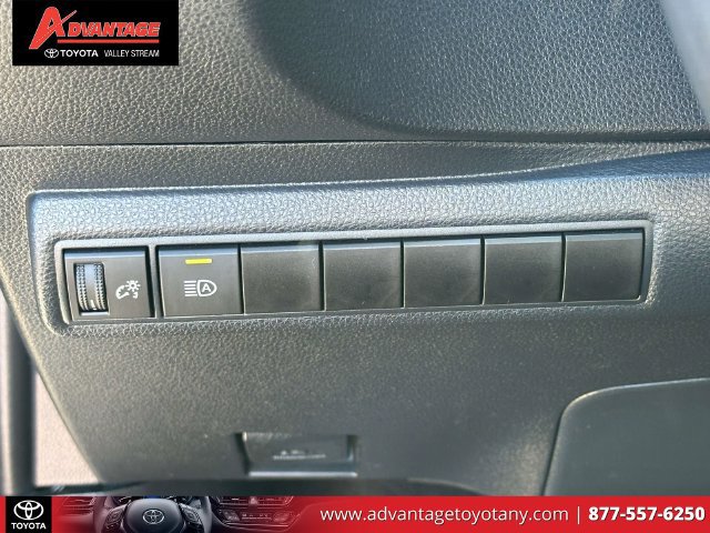 Certified 2023 Toyota RAV4 LE AWD/4WD image 23