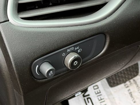 Used 2024 Chevrolet Malibu LT FWD image 18
