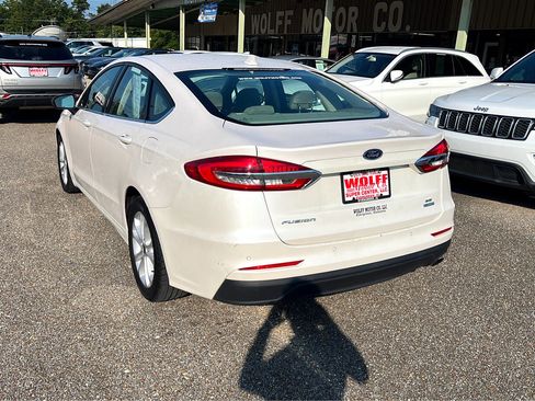 Used 2020 Ford Fusion SE image 8