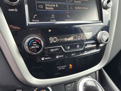 Used 2023 Nissan Murano SV image 30