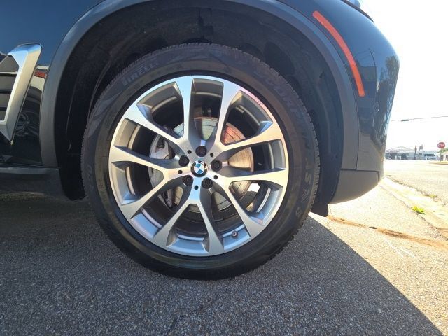 Used 2024 BMW X5 sDrive40i w/ Premium Package RWD image 23
