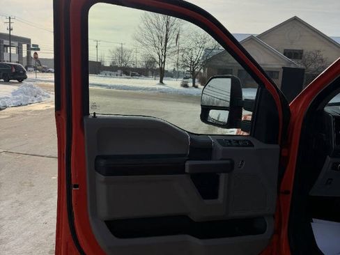 Used 2019 Ford F150 XLT w/ Max Trailer Tow Package image 28