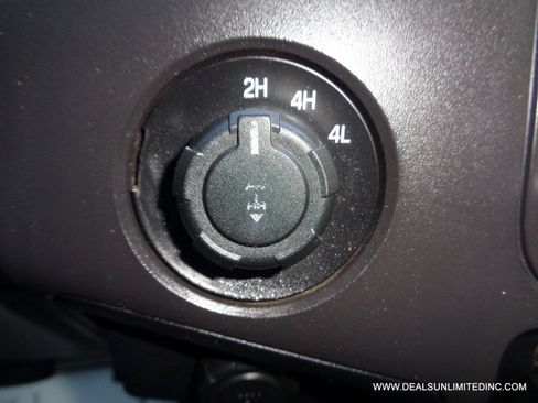Used 2012 Ford F250 XL w/ PWR Equipment Group AWD/4WD image 12