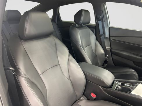 Used 2024 Honda Accord Sport image 15