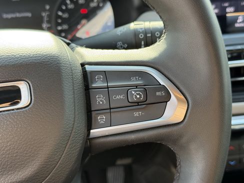 Used 2024 Jeep Compass Limited AWD/4WD image 17