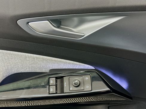 Used 2023 Volkswagen ID.4 Pro image 15