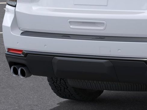 New 2026 Chevrolet Suburban Z71 AWD/4WD image 14