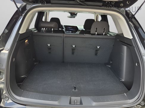 Used 2025 Chevrolet TrailBlazer LT FWD image 13
