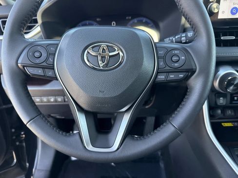 Used 2025 Toyota RAV4 Limited w/ Advanced Technology Package AWD/4WD image 18