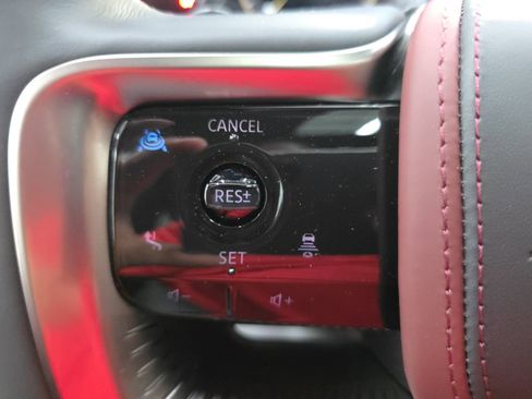 New 2026 INFINITI QX80 Autograph image 44